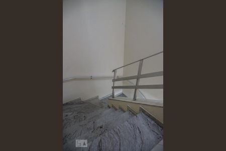 Escada de casa à venda com 4 quartos, 247m² em Rudge Ramos, São Bernardo do Campo