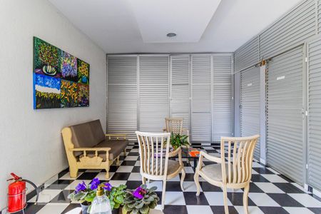 Apartamento à venda com 53m², 1 quarto e sem vaga Apartamento à venda com 53m², 1 quarto e sem vagaHall Social