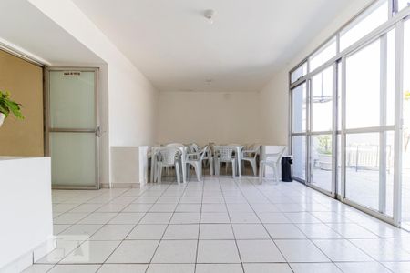 Apartamento à venda com 53m², 1 quarto e sem vaga Apartamento à venda com 53m², 1 quarto e sem vagaSalão de Festas