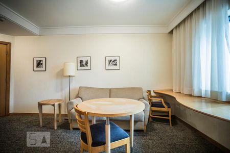 Sala de apartamento para alugar com 1 quarto, 45m² em Vila Clementino, São Paulo