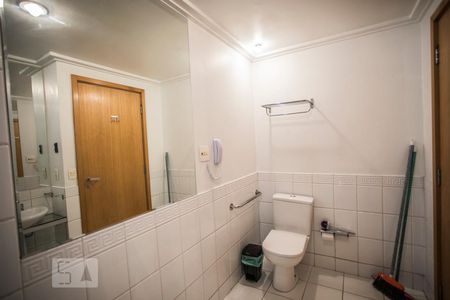 Banheiro de apartamento para alugar com 1 quarto, 45m² em Vila Clementino, São Paulo