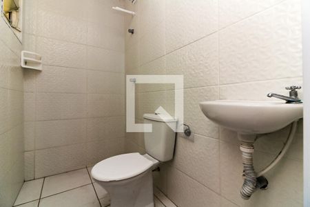 Casa para alugar com 70m², 2 quartos e 2 vagasBanheiro