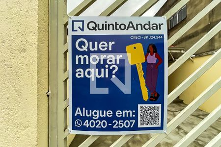 Casa para alugar com 70m², 2 quartos e 2 vagasFachada/ Placa