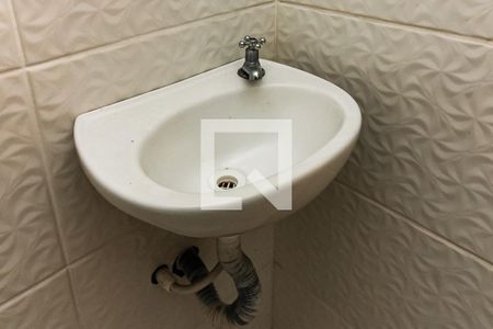 Casa para alugar com 70m², 2 quartos e 2 vagasBanheiro