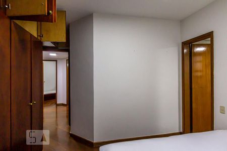 Apartamento para alugar com 105m², 3 quartos e 2 vagas Apartamento para alugar com 105m², 3 quartos e 2 vagasQuarto 1