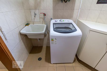 Apartamento para alugar com 105m², 3 quartos e 2 vagas Apartamento para alugar com 105m², 3 quartos e 2 vagasÁrea de serviço