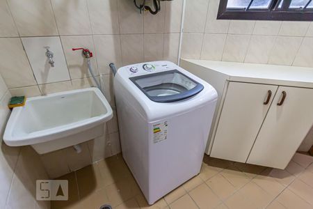 Apartamento para alugar com 105m², 3 quartos e 2 vagas Apartamento para alugar com 105m², 3 quartos e 2 vagasÁrea de serviço