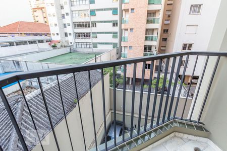 Apartamento para alugar com 105m², 3 quartos e 2 vagas Apartamento para alugar com 105m², 3 quartos e 2 vagasVaranda do quarto 2