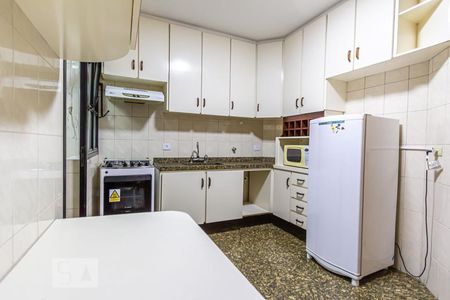 Apartamento para alugar com 105m², 3 quartos e 2 vagas Apartamento para alugar com 105m², 3 quartos e 2 vagasCozinha
