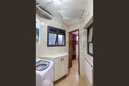 Apartamento para alugar com 105m², 3 quartos e 2 vagas Apartamento para alugar com 105m², 3 quartos e 2 vagasÁrea de serviço