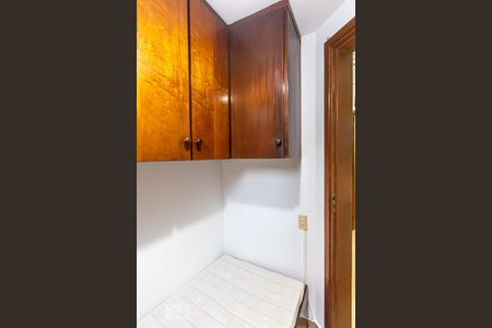 Apartamento para alugar com 105m², 3 quartos e 2 vagas Apartamento para alugar com 105m², 3 quartos e 2 vagasQuarto de serviço