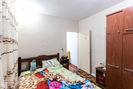 Casa à venda com 101m², 3 quartos e 1 vagaQuarto Casa dos Fundos