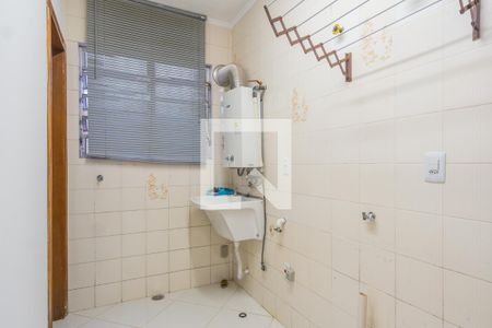 Casa para alugar com 356m², 5 quartos e 4 vagas Casa para alugar com 356m², 5 quartos e 4 vagasÁrea de Serviço