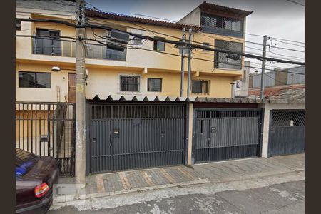 Casa à venda com 109m², 3 quartos e 2 vagasFachada