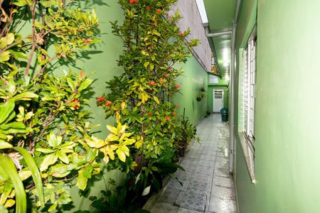 Casa à venda com 113m², 2 quartos e 2 vagasCorredor Lateral