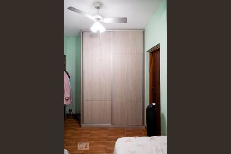 Casa à venda com 113m², 2 quartos e 2 vagasQuarto 2 - Suíte