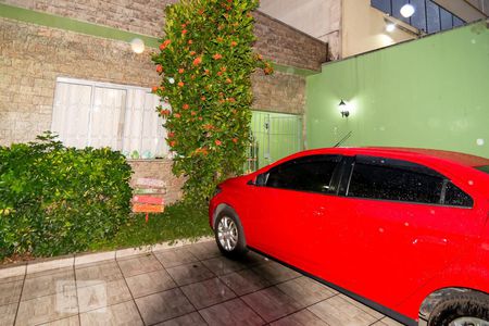 Casa à venda com 113m², 2 quartos e 2 vagasFachada