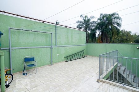 Casa à venda com 113m², 2 quartos e 2 vagasCobertura Área de Serviço