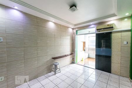 Sala de casa para alugar com 3 quartos, 200m² em Centro, Niterói