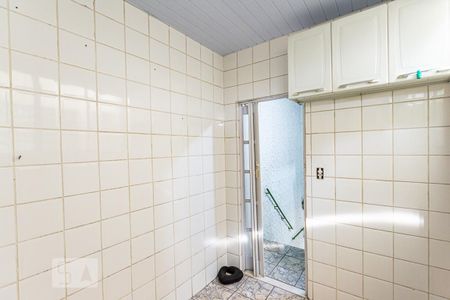 Casa para alugar com 200m², 3 quartos e sem vaga Casa para alugar com 200m², 3 quartos e sem vagaCozinha no segundo andar
