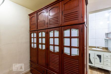 Casa para alugar com 200m², 3 quartos e sem vaga Casa para alugar com 200m², 3 quartos e sem vagaCloset da suíte 1