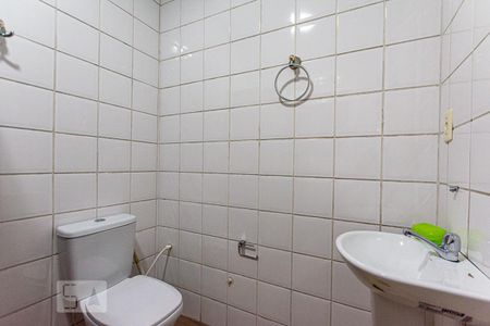 Casa para alugar com 200m², 3 quartos e sem vaga Casa para alugar com 200m², 3 quartos e sem vagaBanheiro no segundo andar