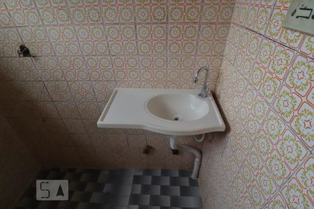 Casa à venda com 560m², 2 quartos e 8 vagasBanheiro