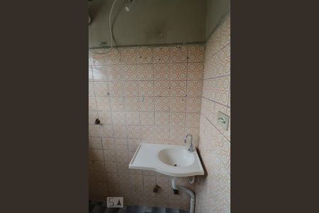 Casa à venda com 560m², 2 quartos e 8 vagasBanheiro