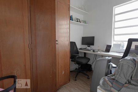Apartamento à venda com 145m², 4 quartos e 1 vagaEscritório