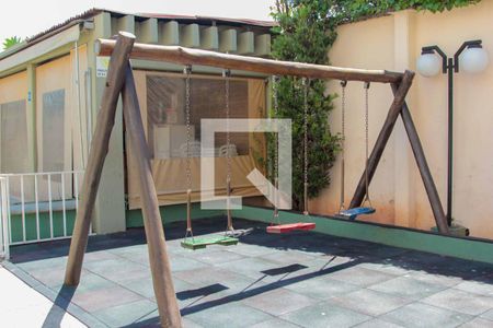 Apartamento para alugar com 45m², 2 quartos e 1 vaga Apartamento para alugar com 45m², 2 quartos e 1 vagaÁrea comum - Playground