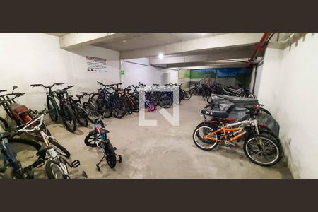 Apartamento para alugar com 45m², 2 quartos e 1 vaga Apartamento para alugar com 45m², 2 quartos e 1 vagaÁrea comum - Bicicletário