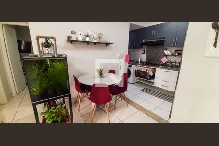 Sala de apartamento para alugar com 2 quartos, 45m² em São Pedro, Osasco