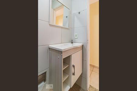 Apartamento para alugar com 57m², 2 quartos e 1 vaga Apartamento para alugar com 57m², 2 quartos e 1 vagaBanheiro