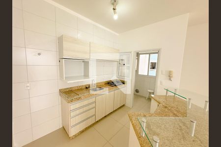 Apartamento para alugar com 80m², 2 quartos e 2 vagasCozinha
