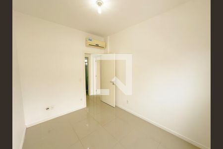 Apartamento para alugar com 80m², 2 quartos e 2 vagasQuarto 
