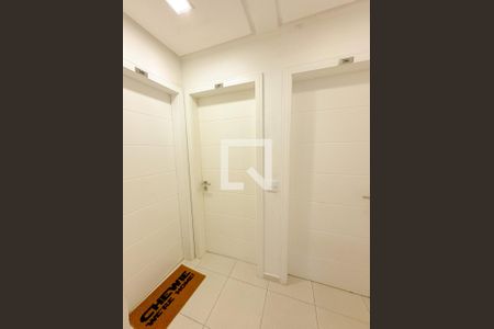 Apartamento para alugar com 80m², 2 quartos e 2 vagasHall social