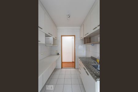 Apartamento para alugar com 67m², 2 quartos e 2 vagasCozinha