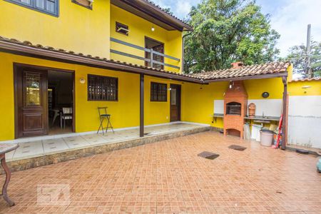Casa à venda com 115m², 3 quartos e 2 vagasChurrasqueira