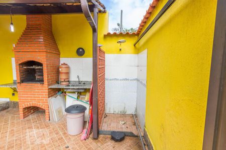 Casa à venda com 115m², 3 quartos e 2 vagasChurrasqueira