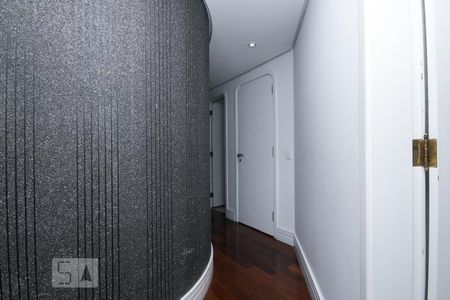 Apartamento à venda com 169m², 4 quartos e 3 vagas Apartamento à venda com 169m², 4 quartos e 3 vagasCorredor