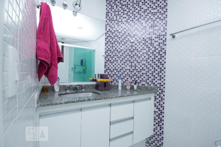 Apartamento à venda com 169m², 4 quartos e 3 vagas Apartamento à venda com 169m², 4 quartos e 3 vagasBanheiro Suite_1