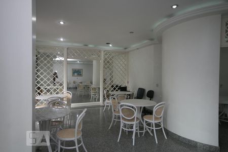 Apartamento à venda com 169m², 4 quartos e 3 vagas Apartamento à venda com 169m², 4 quartos e 3 vagasSalão de Festas