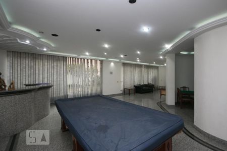 Apartamento à venda com 169m², 4 quartos e 3 vagas Apartamento à venda com 169m², 4 quartos e 3 vagasSalão de jogos