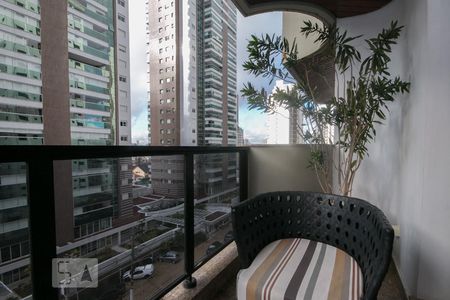 Varanda Sala de apartamento à venda com 4 quartos, 169m² em Vila Regente Feijó, São Paulo