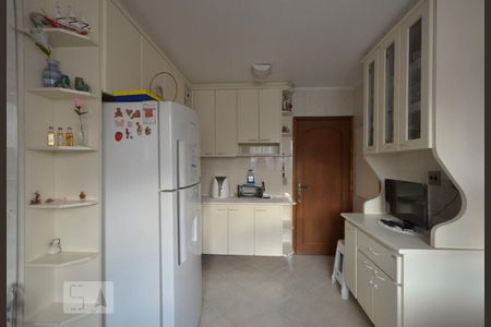 Apartamento à venda com 118m², 3 quartos e 2 vagasCozinha