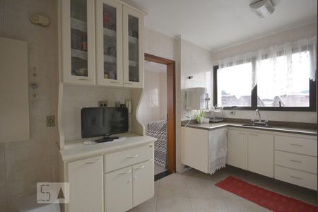 Apartamento à venda com 118m², 3 quartos e 2 vagasCozinha