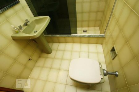 Apartamento à venda com 65m², 2 quartos e sem vagaBanheiro