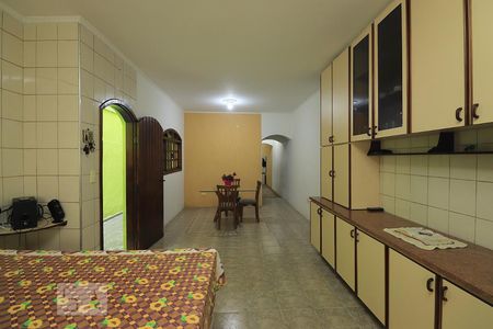 Casa à venda com 177m², 3 quartos e 2 vagasCozinha