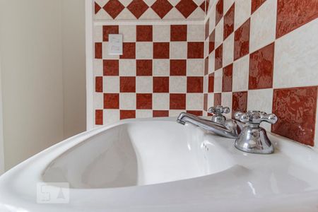 Apartamento à venda com 90m², 2 quartos e 1 vagaBanheiro da Suíte 1 - Pia