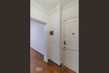 Hall de Entrada de apartamento à venda com 2 quartos, 90m² em Bela Vista, São Paulo